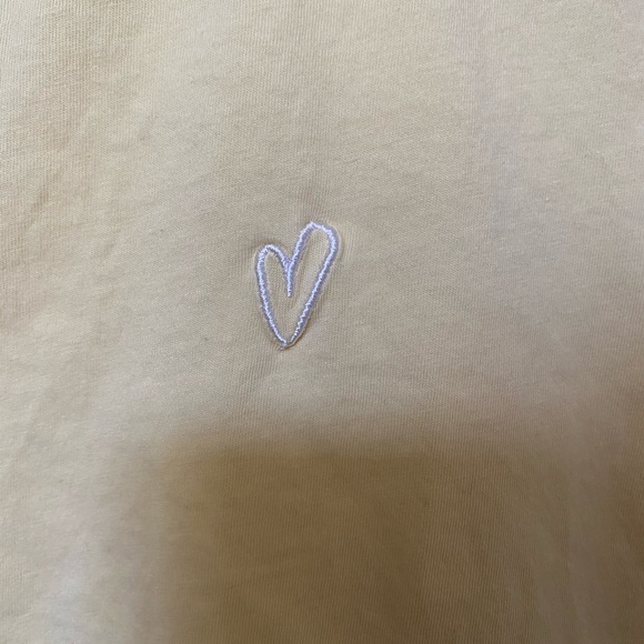💛  Embroidered T-Shirt - Picture 7 of 8
